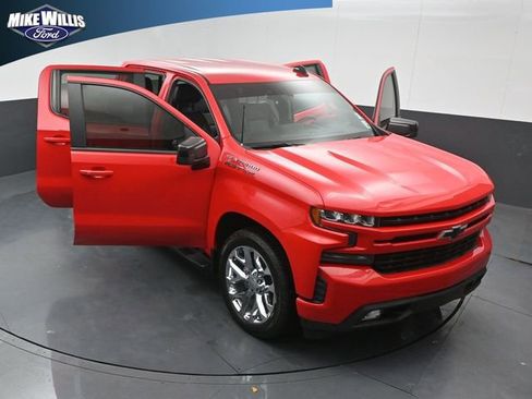 Used 2020 Chevrolet Silverado 1500 RST w/ Texas Edition RWD image 25