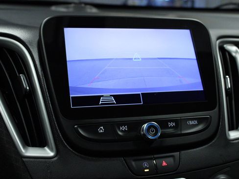 Used 2022 Chevrolet Malibu LT image 23