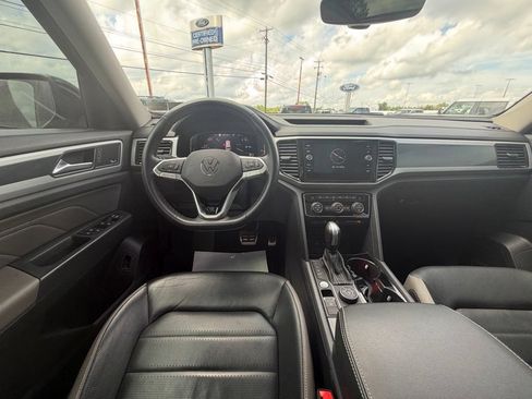 Used 2023 Volkswagen Atlas SEL Premium AWD/4WD image 15