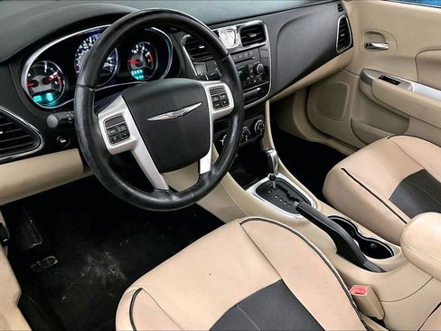 Used 2011 Chrysler 200 Touring image 13