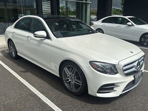 Used 2018 Mercedes-Benz E 300 4MATIC image 1