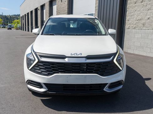 Used 2023 Kia Sportage LX AWD/4WD image 2