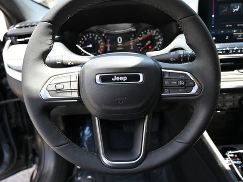 Used 2023 Jeep Compass Limited w/ Sun and Sound Group AWD/4WD image 23