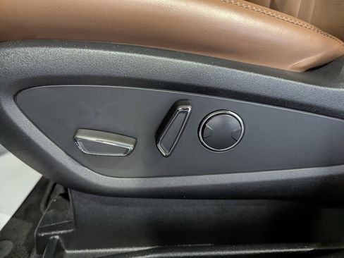 Used 2022 Lincoln Nautilus Reserve w/ Equipment Group 201A image 16