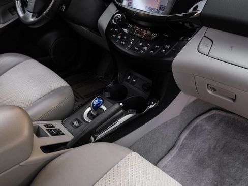 Used 2014 Toyota RAV4 EV FWD image 21