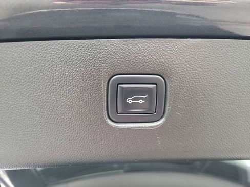 Used 2022 Chevrolet Blazer LT image 23