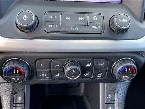 Used 2017 GMC Acadia SLT image 32