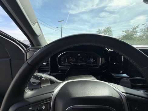 Used 2024 GMC Sierra 1500 Elevation w/ Elevation Premium Package AWD/4WD image 15