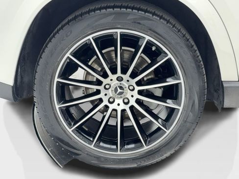 Used 2022 Mercedes-Benz GLE 350 4MATIC w/ AMG Line Exterior image 53