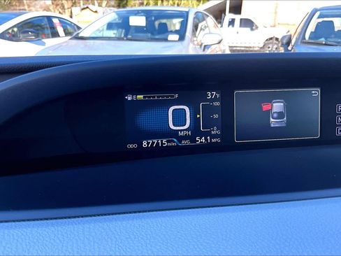 Used 2016 Toyota Prius Three Touring image 23