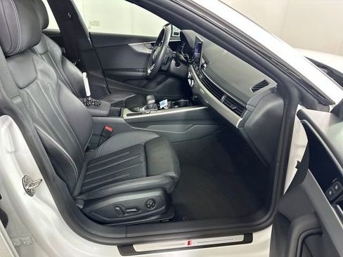 Used 2025 Audi A5 2.0T Premium Plus image 27