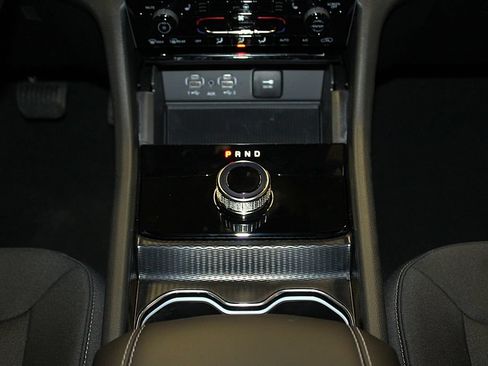 New 2026 Jeep Grand Cherokee L Laredo AWD/4WD image 22