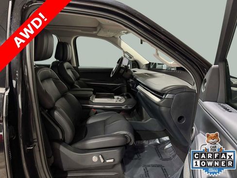 Certified 2025 Lincoln Navigator Reserve AWD/4WD image 26