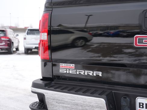 Used 2019 GMC Sierra 2500 SLT w/ Snow Plow Prep Package image 10