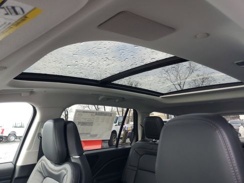 New 2026 Lincoln Aviator Reserve AWD/4WD image 10