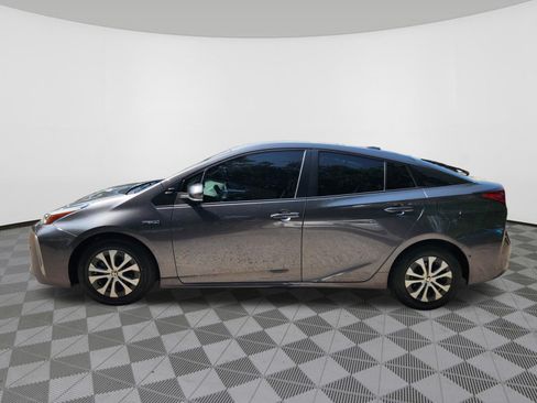 Used 2022 Toyota Prius LE AWD/4WD image 5