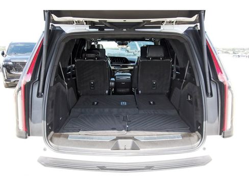 Used 2023 Cadillac Escalade V w/ LPO, ONYX Package AWD/4WD image 30