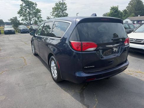 Used 2018 Chrysler Pacifica LX FWD image 7