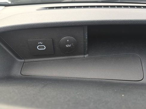 Used 2024 Ford Transit 350 XLT image 14