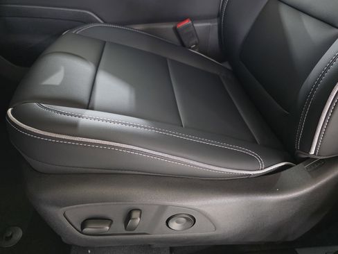 New 2026 Chevrolet Silverado EV LT image 25