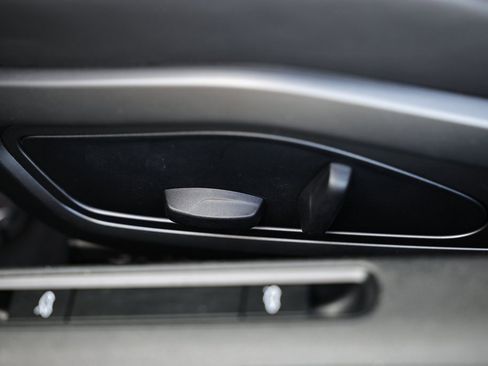 Certified 2023 Porsche 911 Carrera GTS image 30