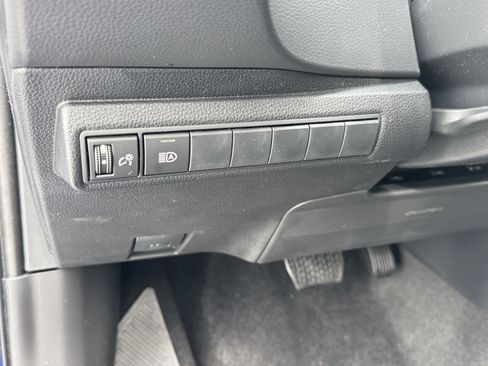 New 2026 Toyota Corolla SE image 17