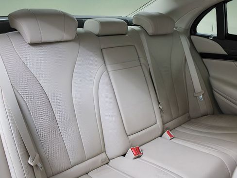 Used 2019 Mercedes-Benz S 450 Sedan image 23