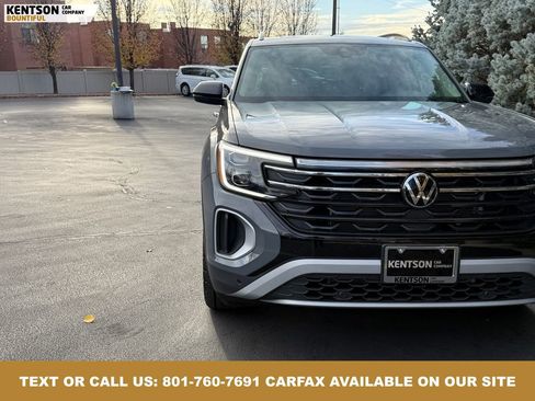 Used 2025 Volkswagen Atlas Peak Edition SE image 14