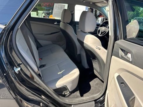 Used 2019 Hyundai Tucson Value AWD/4WD image 9