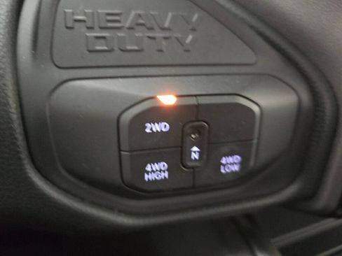 New 2026 RAM 2500 Laramie AWD/4WD image 30