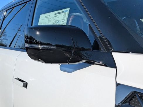 New 2026 INFINITI QX80 Autograph w/ Premium Cargo Package image 10