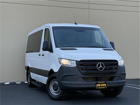 Used 2023 Mercedes-Benz Sprinter 2500 image 52