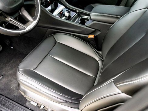 New 2025 Jeep Grand Cherokee L Limited w/ Black Appearance Package image 10