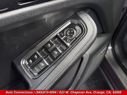 Used 2018 Porsche Macan AWD/4WD image 27