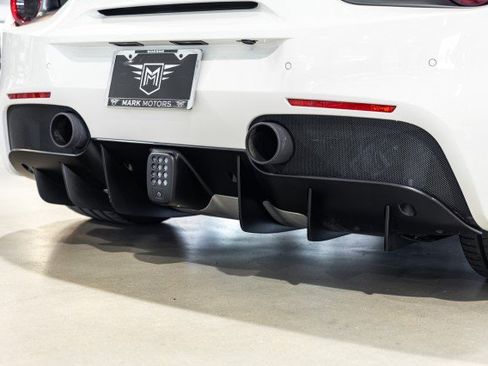 Used 2016 Ferrari 488 GTB RWD image 17