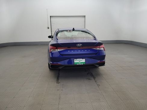 Used 2022 Hyundai Elantra SEL w/ Cargo Package image 6
