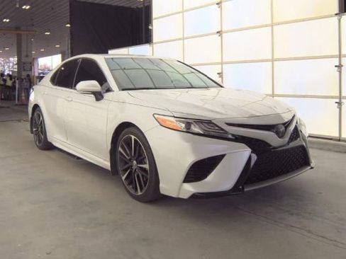 Used 2020 Toyota Camry XSE w/ Carpet Mat Package FWD image 1