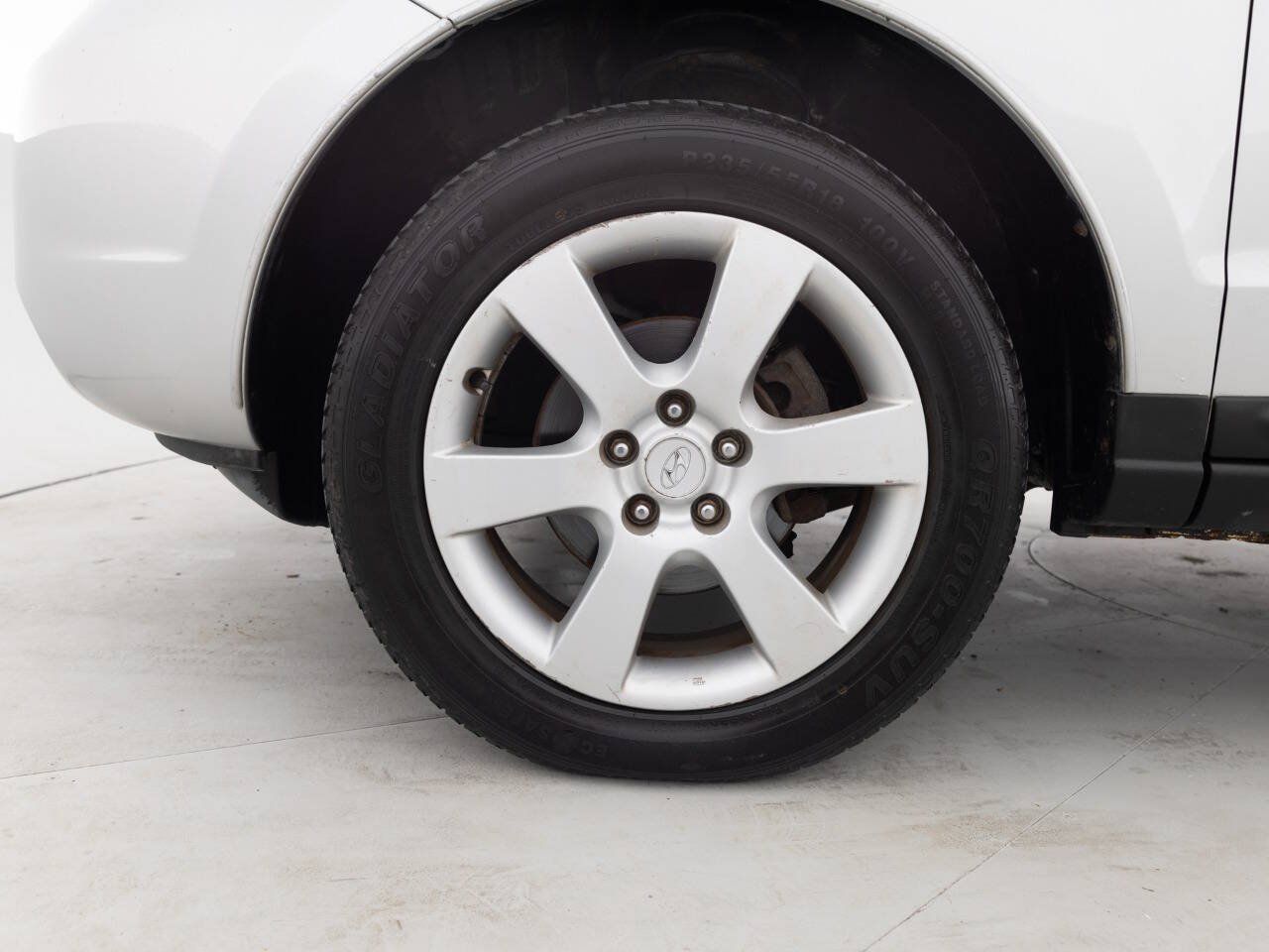 Used 2009 Hyundai Santa Fe Limited FWD image 17