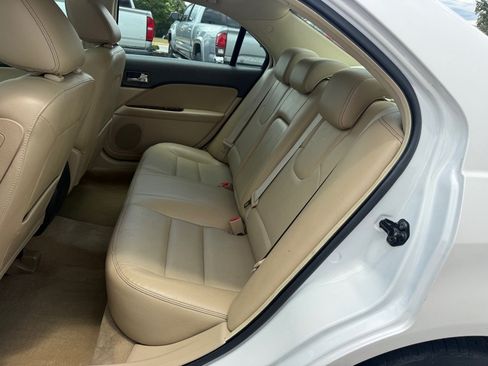 Used 2010 Ford Fusion SEL FWD image 13