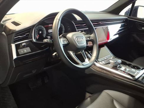 Used 2023 Audi Q7 3.0T Premium w/ Convenience Package image 9