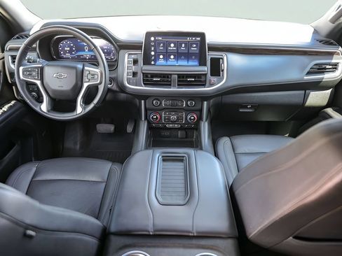 Used 2022 Chevrolet Tahoe Z71 w/ Luxury Package AWD/4WD image 30