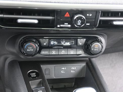 New 2026 Nissan Kicks SV w/ SV Premium Package AWD/4WD image 11