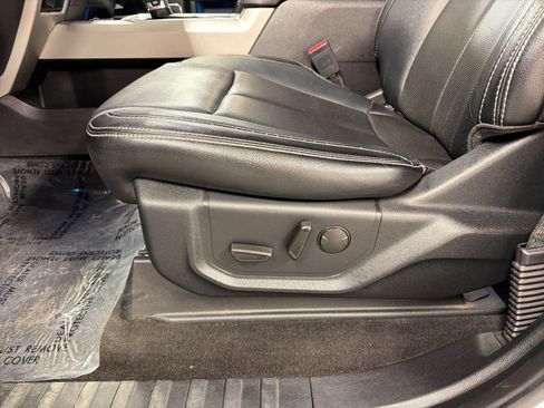 Used 2019 Ford F150 Lariat w/ Equipment Group 501A Mid AWD/4WD image 12