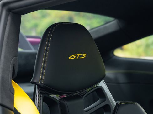Used 2024 Porsche 911 GT3 RWD image 8