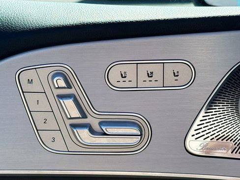 Used 2025 Mercedes-Benz GLS 450 4MATIC image 27