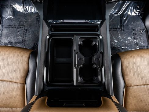 Used 2026 Ford F250 Lariat w/ Tremor Off-Road Package image 27