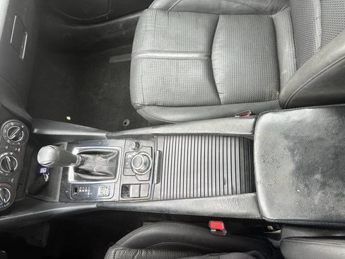 Used 2018 MAZDA MAZDA3 Sport w/ Preferred Equipment Package image 23