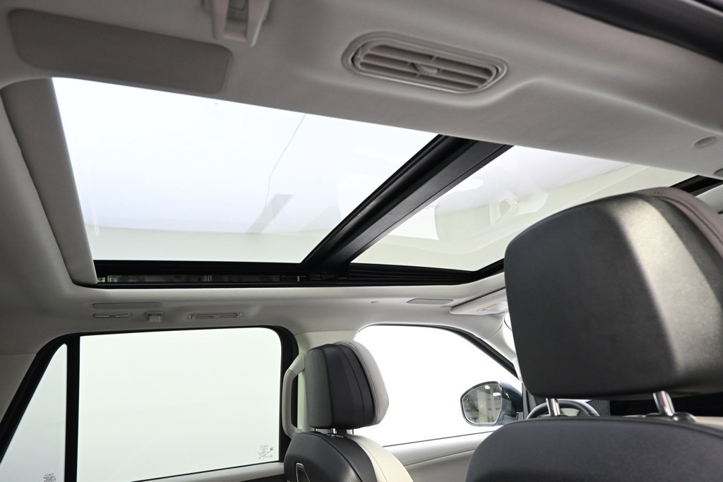 New 2026 Lincoln Navigator Reserve AWD/4WD image 17