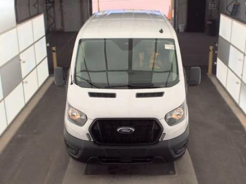 Used 2024 Ford Transit 150 Low Roof RWD image 2