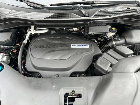 Used 2016 Honda Pilot Touring image 20